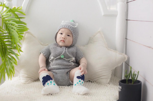 贵州宝宝揉眼睛是怎么回事